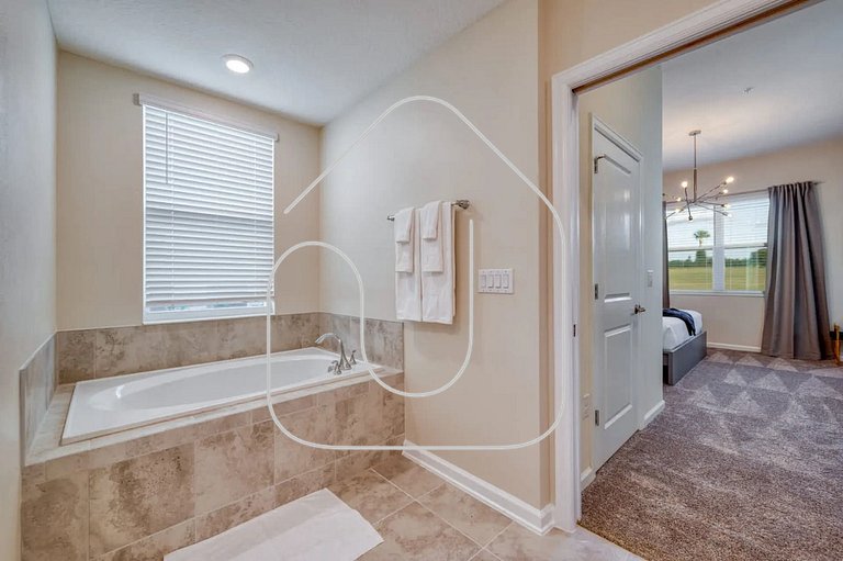 Luxury 2BR | Mickey Room | Resort Amenities