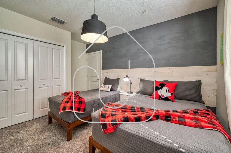 Luxury 2BR / Mickey Room & Resort Amenities!