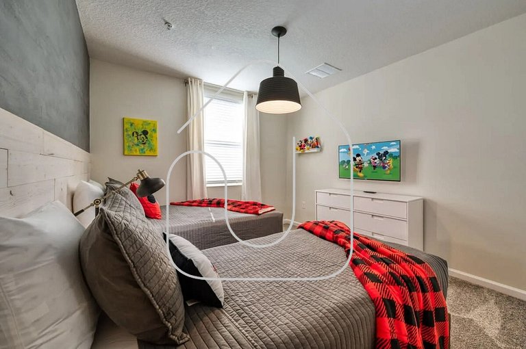 Luxury 2BR / Mickey Room & Resort Amenities!