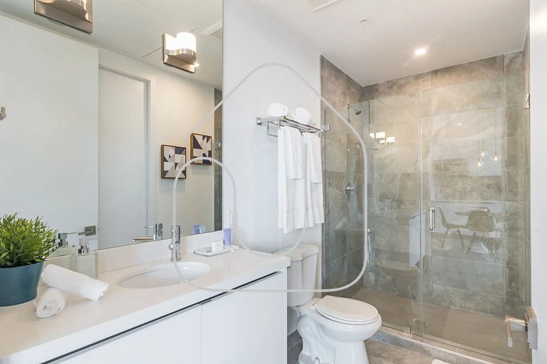 2BR Modern South Beach | 5 min to Beach