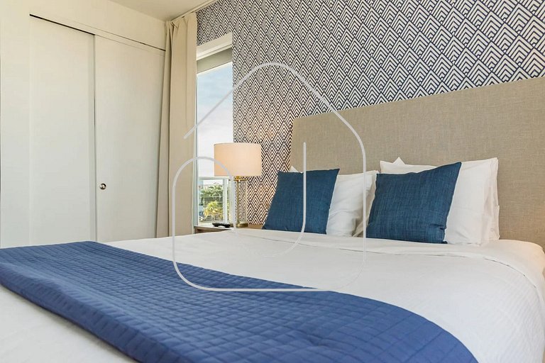 2BR Modern South Beach | 5 min to Beach