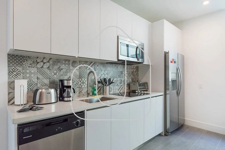 2BR South Beach | Modern & Cozy