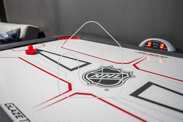 Storey Lake 6BR Villa – 10 min to Disney