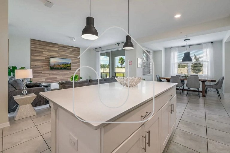 Cozy 2BR Condo | 10 Min to Disney | Pool