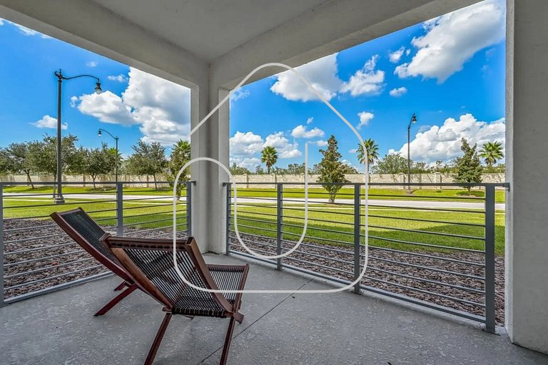 Cozy 2BR Condo | 10 Min to Disney | Pool