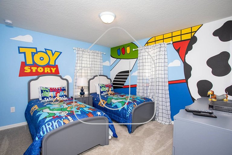 BR Villa w/ Pool, Star Wars Game Room + Resort