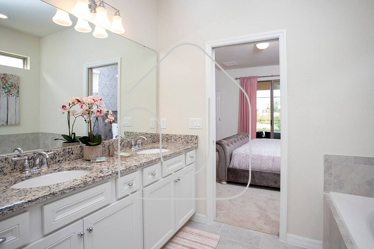 BR Villa w/ Pool, Star Wars Game Room + Resort