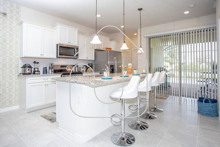 BR Villa w/ Pool, Star Wars Game Room + Resort