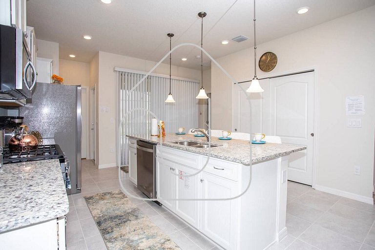 BR Villa w/ Pool, Star Wars Game Room + Resort