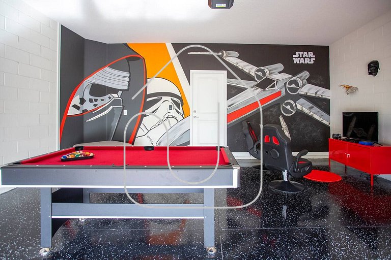 BR Villa w/ Pool, Star Wars Game Room + Resort