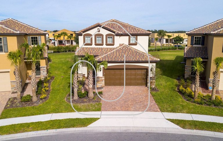 BR Villa w/ Pool, Star Wars Game Room + Resort