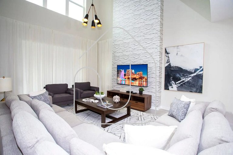 Luxuosa Casa 5 Quartos com Piscina 10 Min Disney!