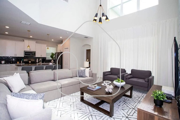 Luxuosa Casa 5 Quartos com Piscina 10 Min Disney!