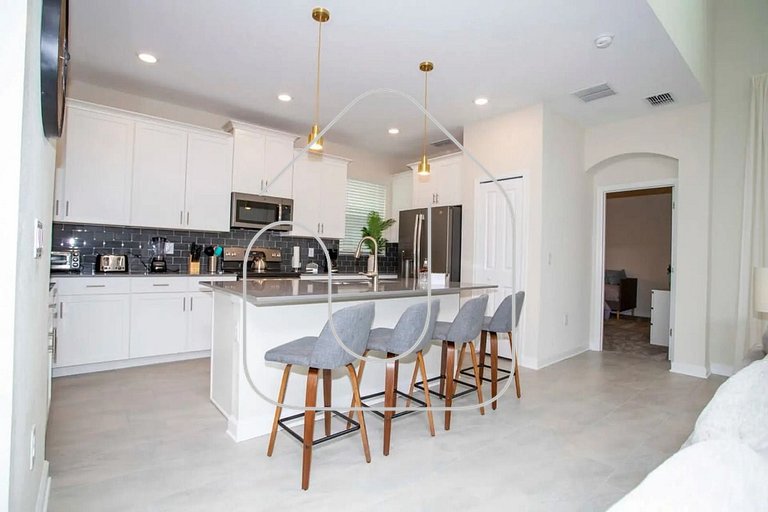 Luxurious 5BR Villa w/Private Pool 10 Min to Disney