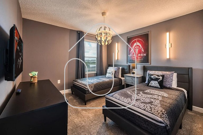 6BR/6BA | Private Pool | Themed Game Room