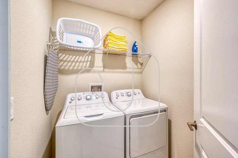 Chic 2BR Condo with Star Wars Room – Champions Gate