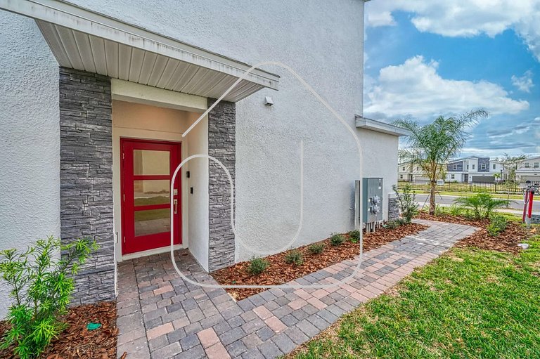 Chic 2BR Condo with Star Wars Room – Champions Gate