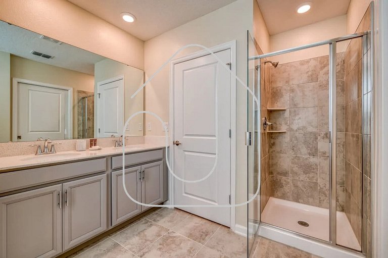 Stylish 2BR Condo | Avengers Room & Golf Course View