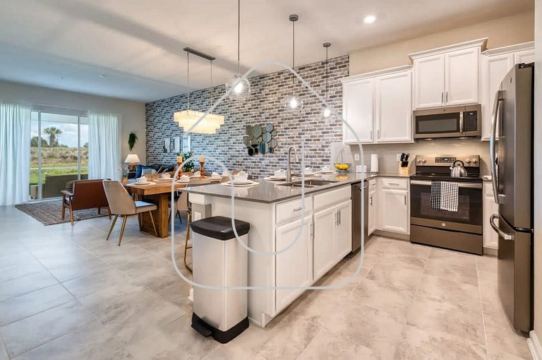 Elegant 2BR Condo | Mickey Room | Champions Gate