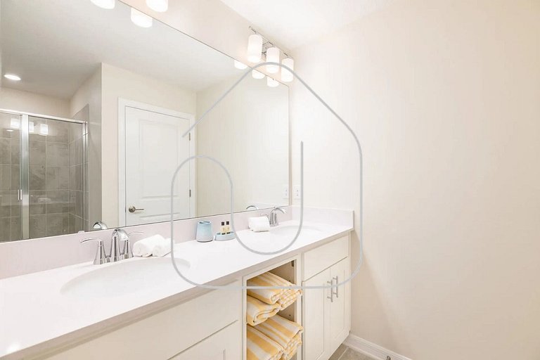 Apartamento Moderno 2Q | Quarto Temático do Mickey