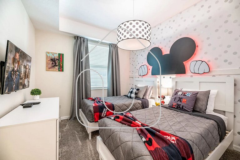 Apartamento Moderno 2Q | Quarto Temático do Mickey