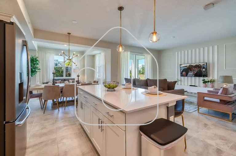 Elegant 2BR Condo | Mickey-Themed Room