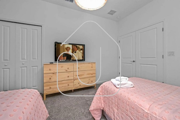 3BR Condo – Mickey Room + Pools & Entertainment!