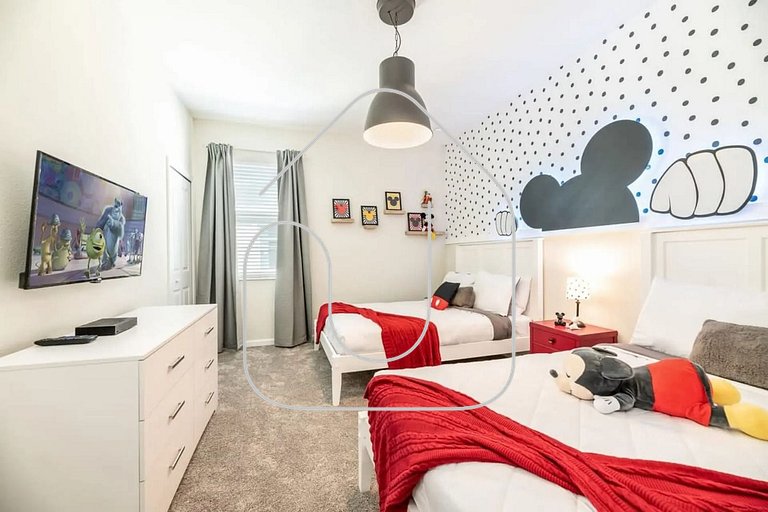 Stylish 3BR in Champions Gate with Game Room