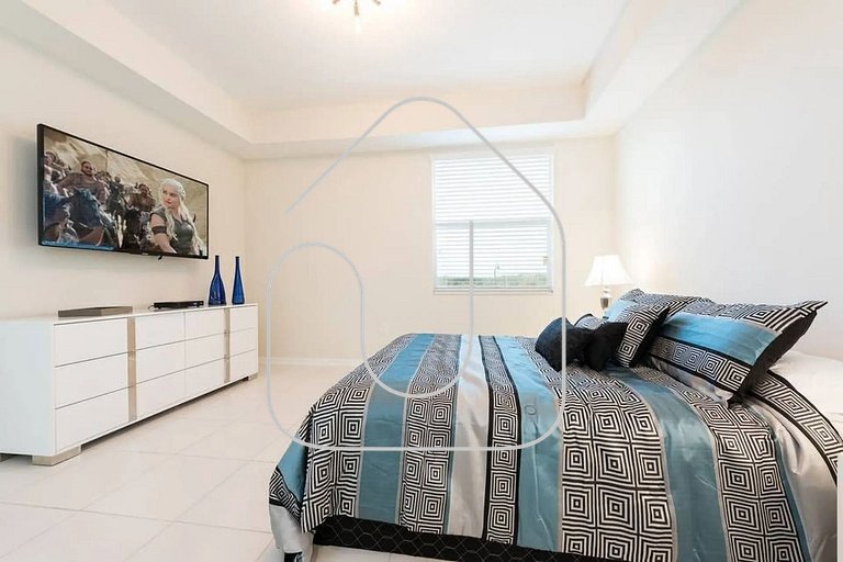 Cozy 3BR in Storey Lake – 10 Min from Disney!