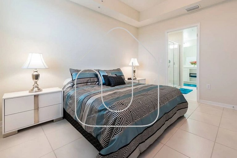 Cozy 3BR in Storey Lake – 10 Min from Disney!