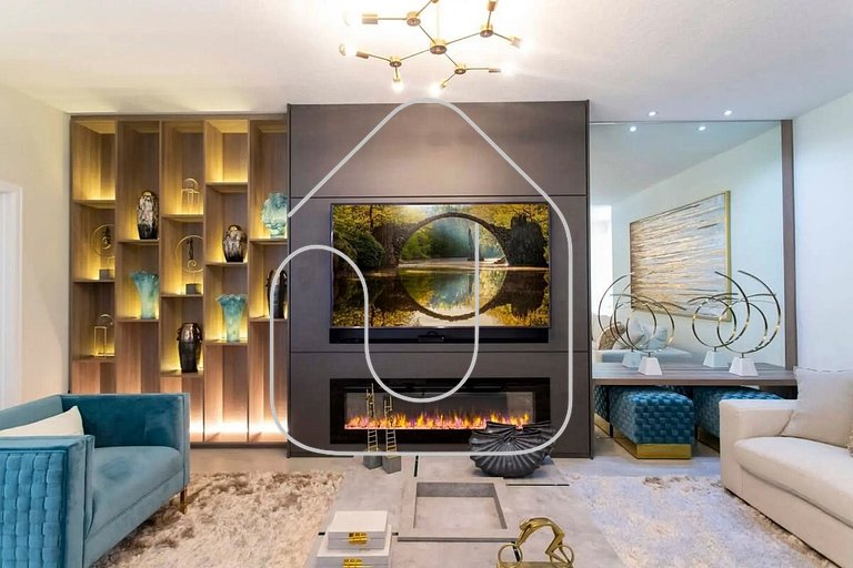 Luxury 6BD Home with Game Room, Cinema & Pool