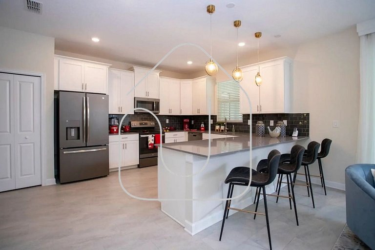 Luxury 6BD Home with Game Room, Cinema & Pool