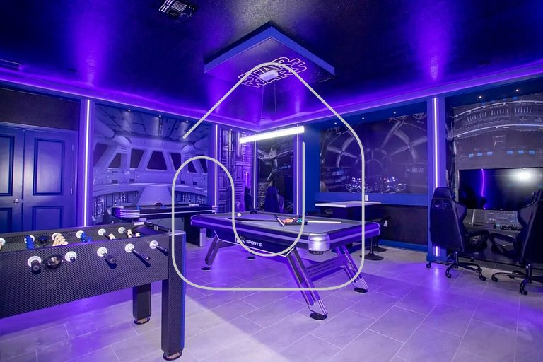 Luxury 6BD Home with Game Room, Cinema & Pool