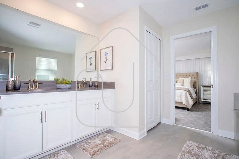 Luxury 6BD Home with Game Room, Cinema & Pool