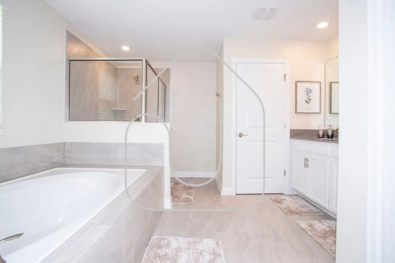 Luxury 6BD Home with Game Room, Cinema & Pool