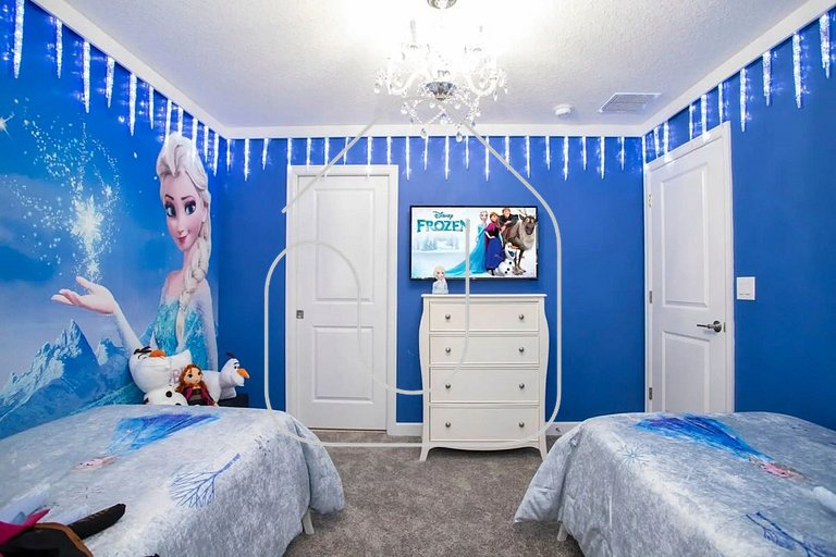 Casa 6Q de Alto Padrão c/ Game Room & Piscina