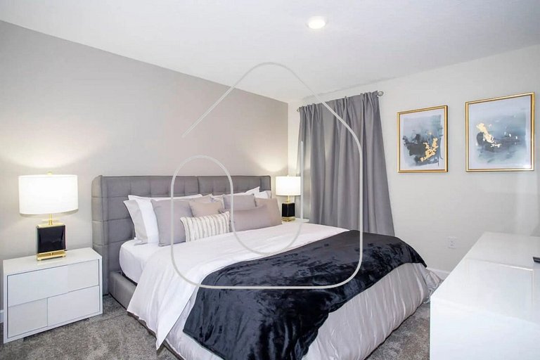 Luxury 6BD Home with Game Room, Cinema & Pool