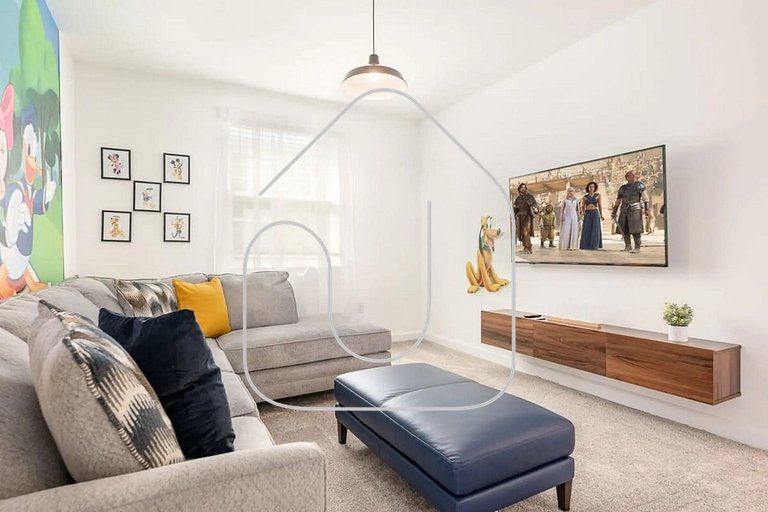 Luxury 6BR Home at Storey Lake Near Disney