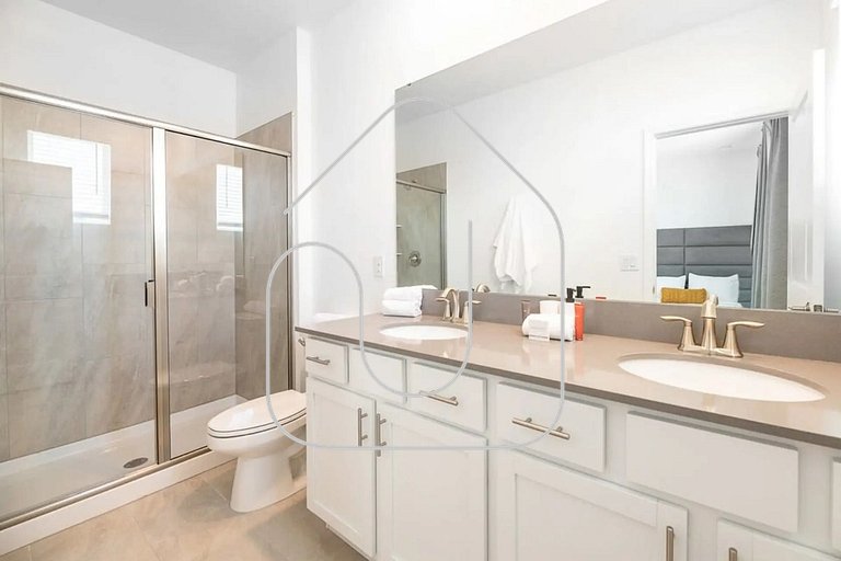 Luxury 6BR Home at Storey Lake Near Disney