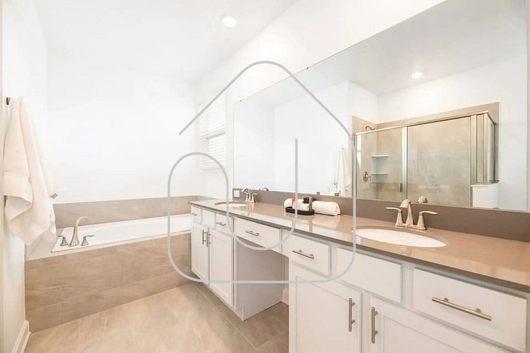 Luxury 6BR Home at Storey Lake Near Disney