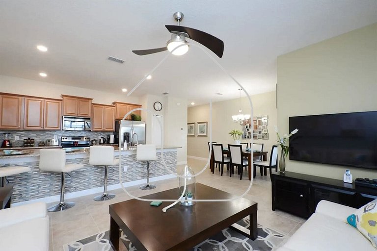 Family-Friendly 4BR Townhome with Private Pool