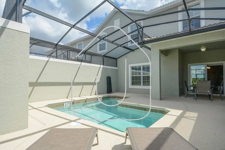 Casa de 4 Quartos com Piscina Privativa