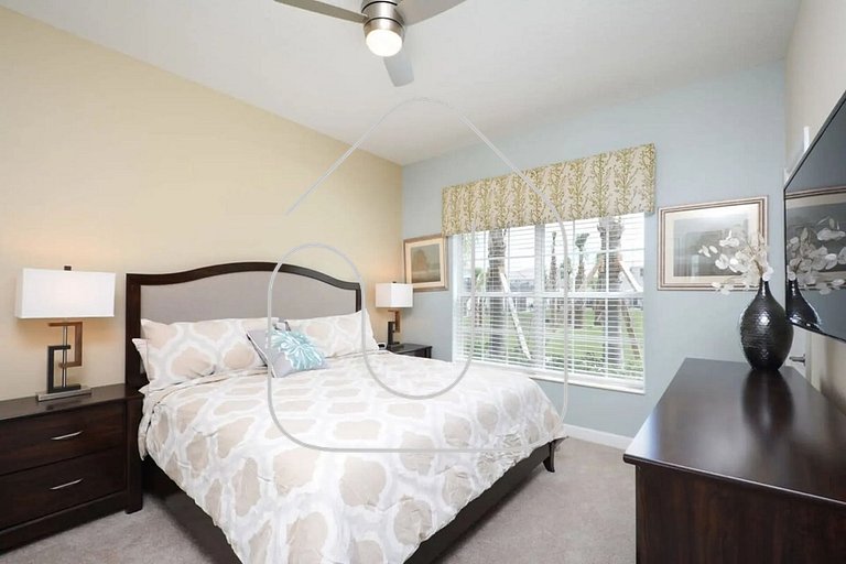 Family-Friendly 4BR Townhome with Private Pool