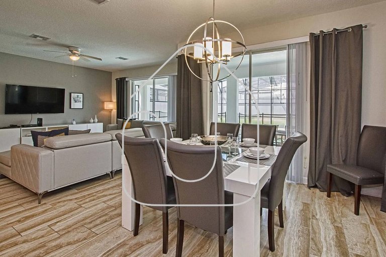 6BR Home | Private Pool | 10 Min to Disney!