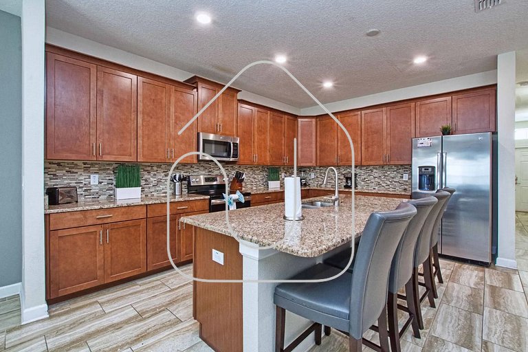 6BR Home | Private Pool | 10 Min to Disney!