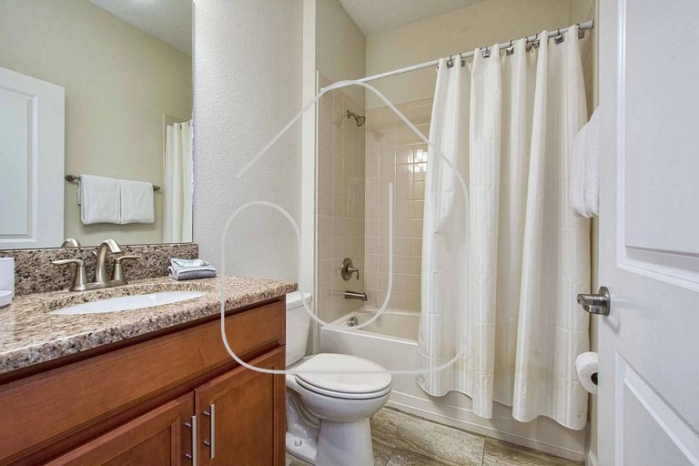 6BR Home | Private Pool | 10 Min to Disney!