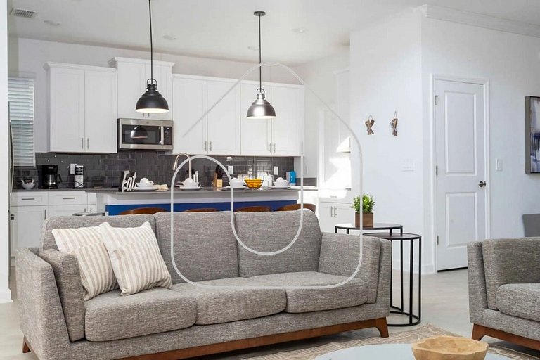 5BR Villa w/ Pool & Disney Themes