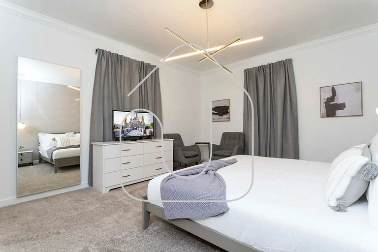 Casa 5Q c/ Piscina e Temas da Disney