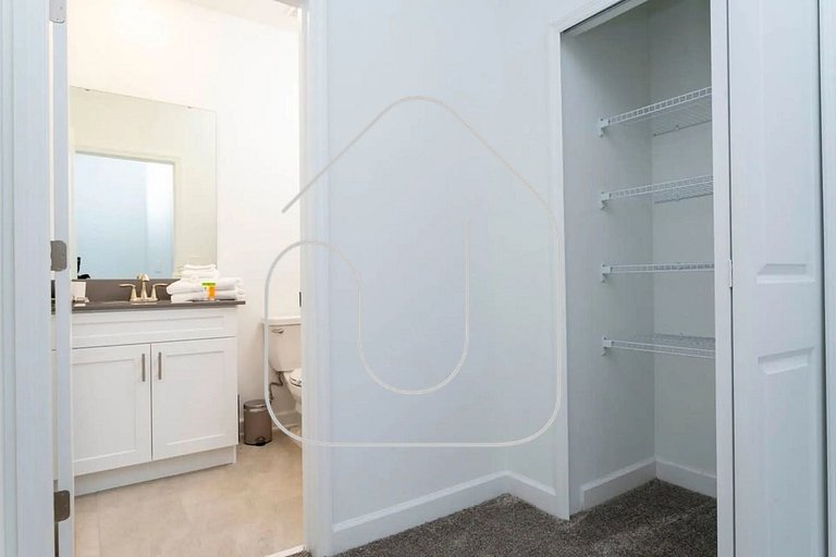 Casa 5Q c/ Piscina e Temas da Disney