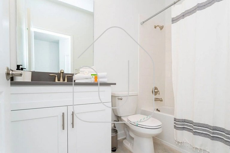 5BR Villa w/ Pool & Disney Themes